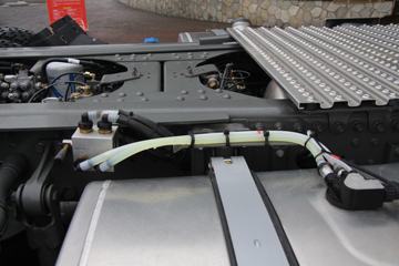 �й����� �ǵ¿�SITRAK C7H�ؿ� 540���� 6X2Rǣ����(�߶�)(ZZ4256V323HE1)ͼƬ