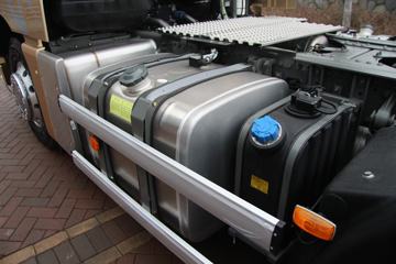 �й����� �ǵ¿�SITRAK C7H�ؿ� 540���� 6X2Rǣ����(�߶�)(ZZ4256V323HE1)ͼƬ