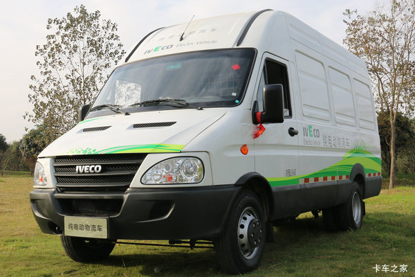 南京依维柯 宝迪 4.5T 5.99米纯电动封闭厢式货车78.05kWh