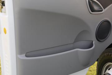 Power Daily&nbsp;电动封闭厢货驾驶室图片