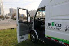南京依维柯 宝迪 EV42 经典版 4.5T 5.99米纯电动封闭厢式货车81.6kWh 南京依维柯 宝迪 EV42 经典版 4.5T 5.99米纯电动封闭厢式货车81.6kWh