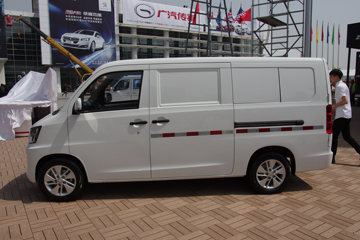 佳宝V&nbsp;电动封闭厢货外观图片