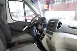 星锐6系&nbsp;电动封闭厢货驾驶室图片