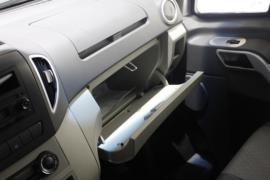 星锐6系&nbsp;电动封闭厢货驾驶室图片