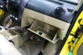 威途Z35&nbsp;电动封闭厢货驾驶室图片