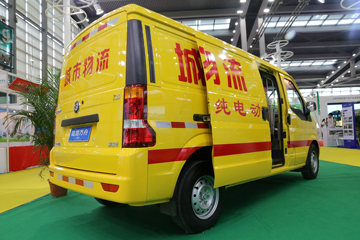 威途Z35&nbsp;电动封闭厢货外观图片