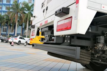 ���ǵ�T7 10.7T 5.6�״��綯��ʽ�ῨͼƬ