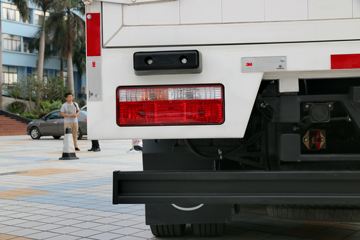 ���ǵ�T7 10.7T 5.6�״��綯��ʽ�ῨͼƬ