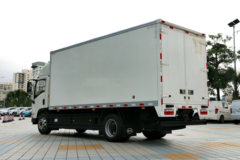比亚迪T7 10.7T 5.6米纯电动厢式轻卡(BYD5110XXYBEV)