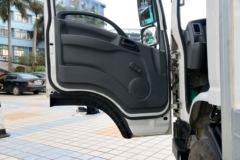 比亚迪T7 10.7T 5.6米纯电动厢式轻卡(BYD5110XXYBEV)