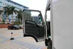 比亚迪T7 10.7T 5.6米纯电动厢式轻卡(BYD5110XXYBEV)