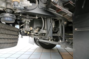 ���ǵ�T7 10.7T 5.6�״��綯��ʽ�ῨͼƬ