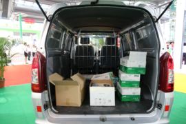 五洲龙&nbsp;电动封闭厢货外观图片