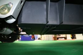 五洲龙&nbsp;电动封闭厢货底盘图片