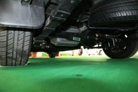 五洲龙&nbsp;电动封闭厢货底盘图片