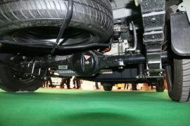 五洲龙&nbsp;电动封闭厢货底盘图片