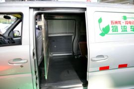 五洲龙&nbsp;电动封闭厢货外观图片