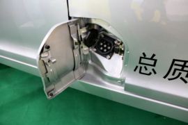 五洲龙&nbsp;电动封闭厢货外观图片