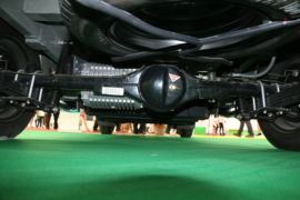 五洲龙&nbsp;电动封闭厢货底盘图片