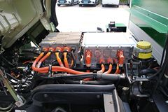 比亚迪T5 7.32T 4.15米单排纯电动厢式轻卡(BYD5070XXYBEV)