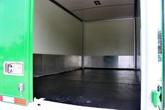 比亚迪T5 7.32T 4.15米单排纯电动厢式轻卡(BYD5070XXYBEV)