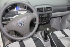 陕西通家 电牛1号 2T 4.03米纯电动封闭厢式货车 陕西通家 电牛1号 2T 4.03米纯电动封闭厢式货车