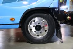 福田 奥铃EV EST超级卡车 4.5T 4.17米单排纯电动厢式轻卡底盘(BJ5041XXYEV)