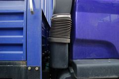 江淮 格尔发A3系列重卡 200马力 6X2 栏板载货车(厢长8.5米)(HFC1201KR1K3)