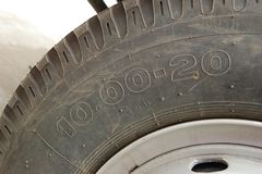 江淮 格尔发A3系列重卡 200马力 6X2 栏板载货车(厢长8.5米)(HFC1201KR1K3)