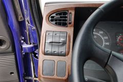 江淮 格尔发A3系列重卡 200马力 6X2 厢式载货车(HFC1201KR1K3)