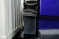 江淮 格尔发A3系列重卡 200马力 6X2 厢式载货车(HFC1201KR1K3)