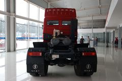 陕汽 德龙F2000重卡 290马力 4X2 牵引车(高顶双卧铺)(SX4185NM351)