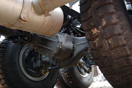 奥龙&nbsp;牵引车底盘                                                图片