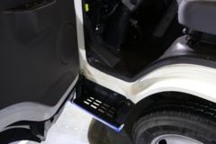 福田 欧马可EST 超级卡车 4.5T 4.17米单排纯电动厢式轻卡(BJ5041XXYEV)