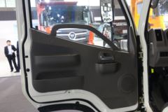 福田 欧马可EST 超级卡车 4.5T 4.17米单排纯电动厢式轻卡(BJ5041XXYEV)