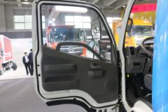 福田 欧马可EST 超级卡车 4.5T 4.17米单排纯电动厢式轻卡(BJ5041XXYEV)