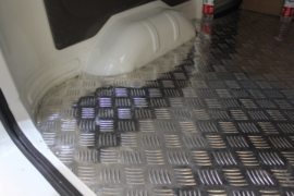 时空俊风&nbsp;电动封闭厢货外观图片