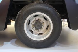 时空海豚&nbsp;电动封闭厢货底盘图片