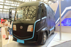 时空海豚 41马力 4x2 6米纯电动封闭式货车
