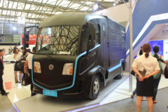 时空海豚 41马力 4x2 6米纯电动封闭式货车