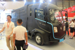时空海豚 41马力 4x2 6米纯电动封闭式货车