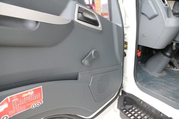 E3&nbsp;电动载货车内饰图片