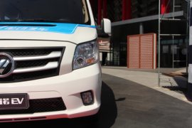 图雅诺EV&nbsp;电动封闭厢货外观图片