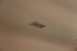 图雅诺EV&nbsp;电动封闭厢货驾驶室图片