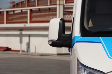 图雅诺EV&nbsp;电动封闭厢货外观图片