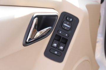 �������� ͼ��ŵEV 82���� 5.99�״��綯�����ʽ����ͼƬ