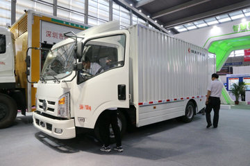 东风特商 7.1T 4.2米单排纯电动厢式轻卡(EQ5070XXYTBEV3)