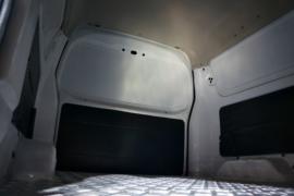 骐运&nbsp;电动封闭厢货驾驶室图片