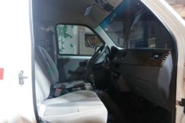 骐运&nbsp;电动封闭厢货驾驶室图片