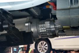 骐运&nbsp;电动封闭厢货底盘图片